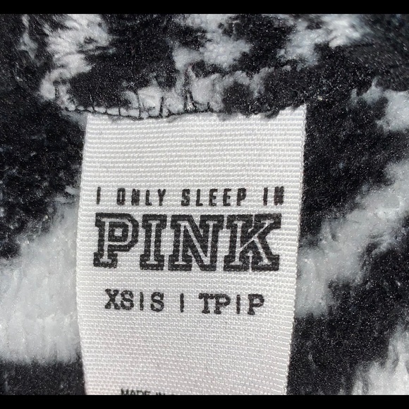 PINK Victoria Secret SOFT Cozy & Warm Robe w/ Belt - Picture 5 of 14